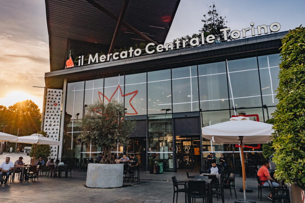 foto ingresso mercato centrale torino